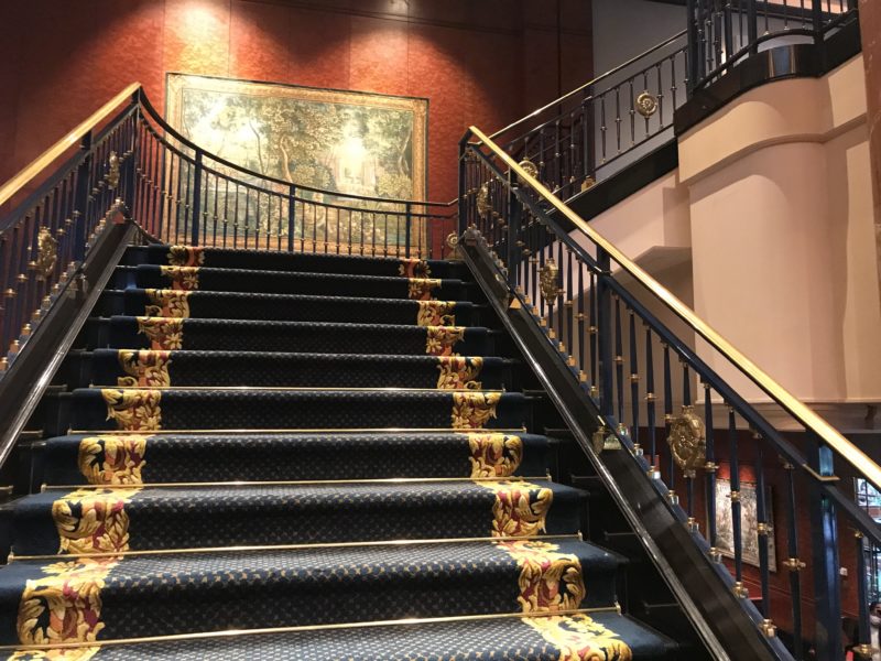 ウェスティンホテル東京の階段